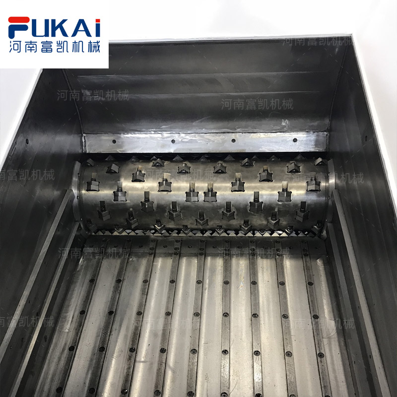 單軸橡膠撕碎機(jī)